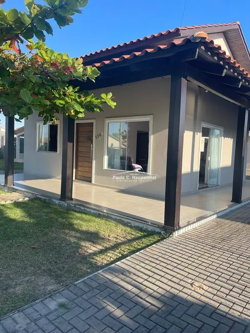 Foto 2 de Casa com 6 quartos à venda, 360m2 em Centro, Balneario Arroio Do Silva - SC