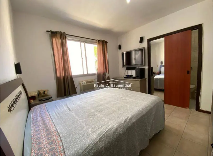 Foto 5 de Apartamento com 2 quartos à venda, 94m2 em Comerciário, Criciuma - SC