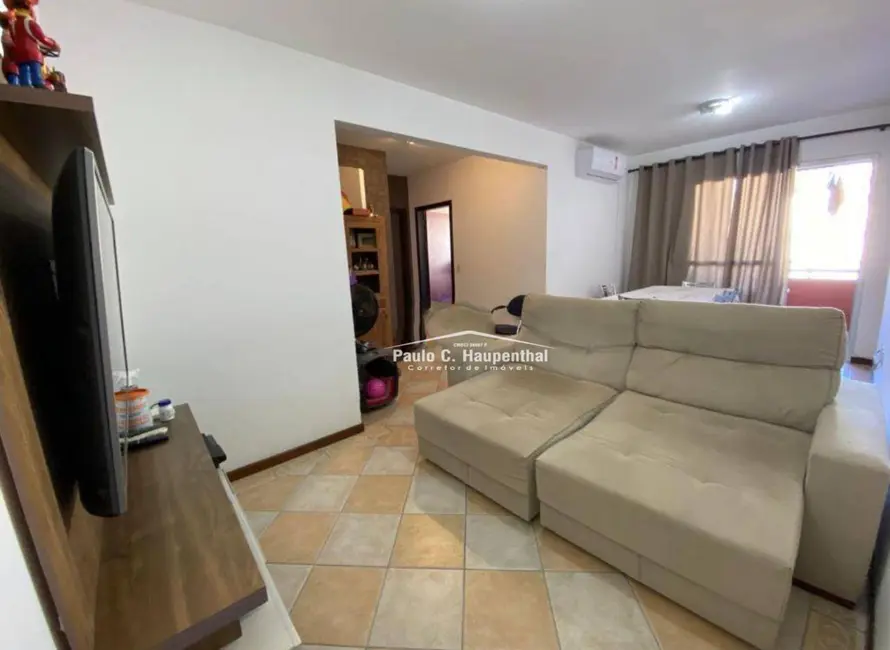Foto 6 de Apartamento com 2 quartos à venda, 94m2 em Comerciário, Criciuma - SC
