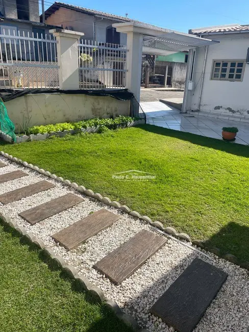 Foto 2 de Casa com 3 quartos à venda, 405m2 em Rio Maina, Criciuma - SC