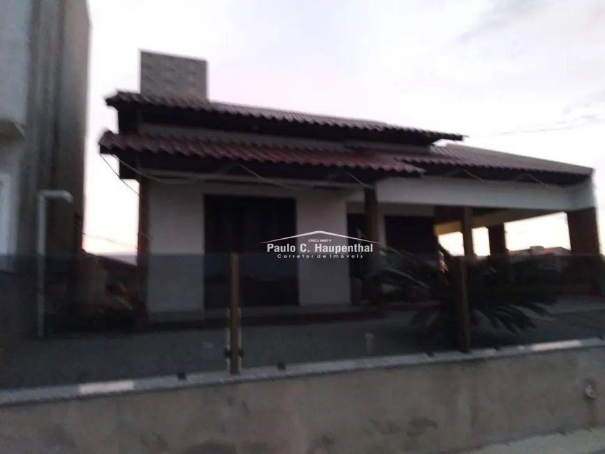 Casa com 3 quartos à venda, 300m2 em Balneario Arroio Do Silva - SC - imagem 7 Foto 7 de Casa com 3 quartos à venda, 300m2 em Balneario Arroio Do Silva - SC