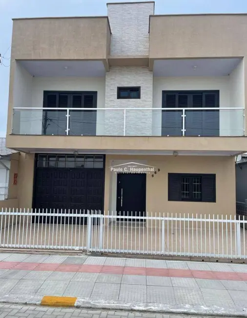 Foto 2 de Casa com 5 quartos à venda, 360m2 em Centro, Balneario Arroio Do Silva - SC