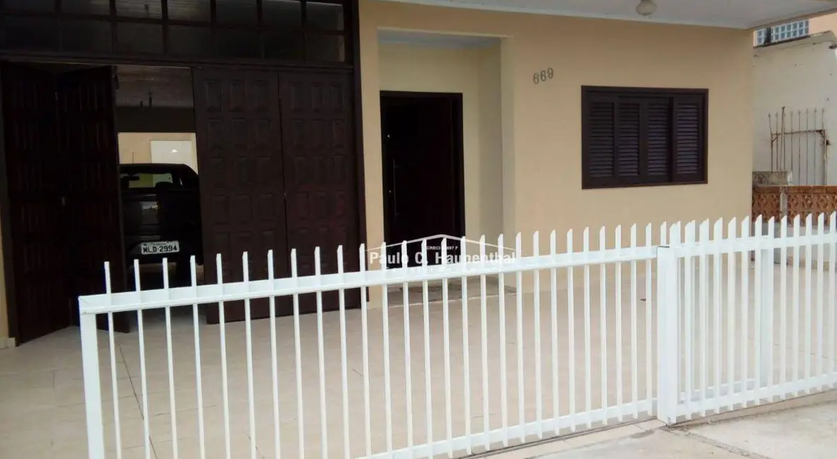 Casa com 5 quartos à venda, 360m2 em Centro, Balneario Arroio Do Silva - SC - imagem 3 Foto 3 de Casa com 5 quartos à venda, 360m2 em Centro, Balneario Arroio Do Silva - SC