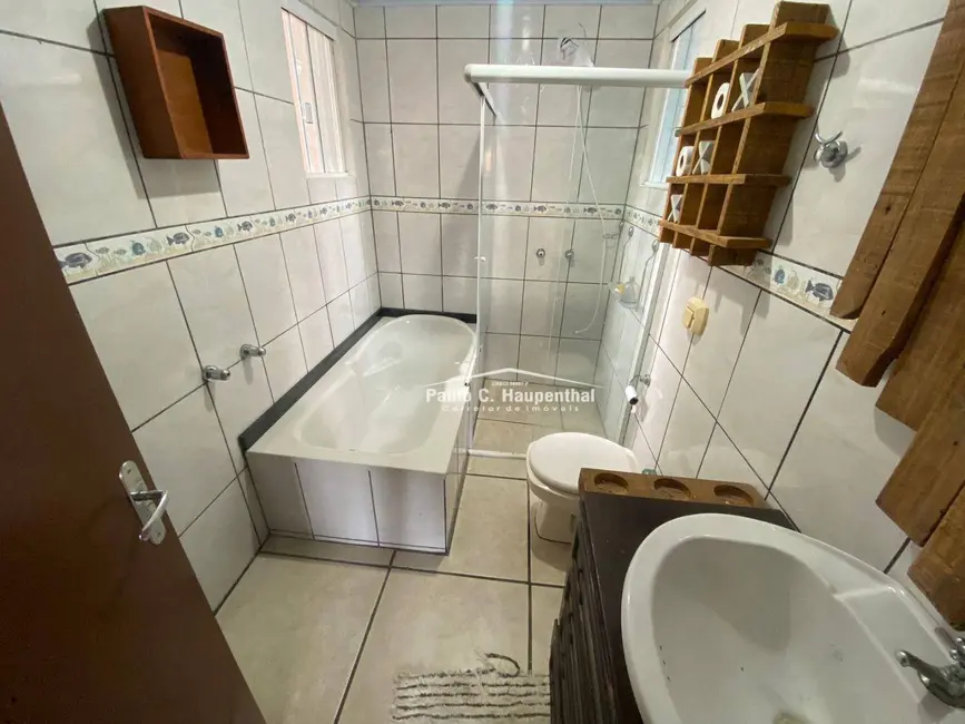 Foto 9 de Casa com 2 quartos à venda, 300m2 em Balneario Arroio Do Silva - SC