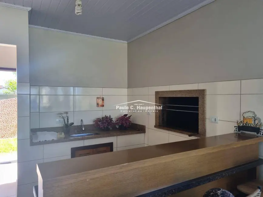 Casa com 2 quartos à venda, 600m2 em Balneario Arroio Do Silva - SC - imagem 9 Foto 9 de Casa com 2 quartos à venda, 600m2 em Balneario Arroio Do Silva - SC
