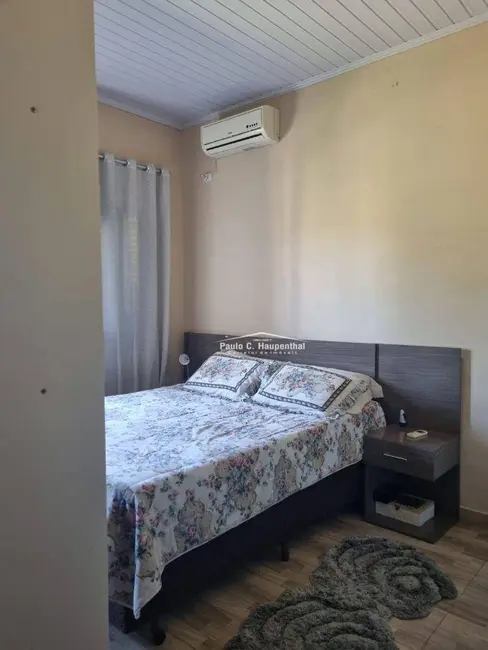 Casa com 2 quartos à venda, 600m2 em Balneario Arroio Do Silva - SC - imagem 7 Foto 7 de Casa com 2 quartos à venda, 600m2 em Balneario Arroio Do Silva - SC