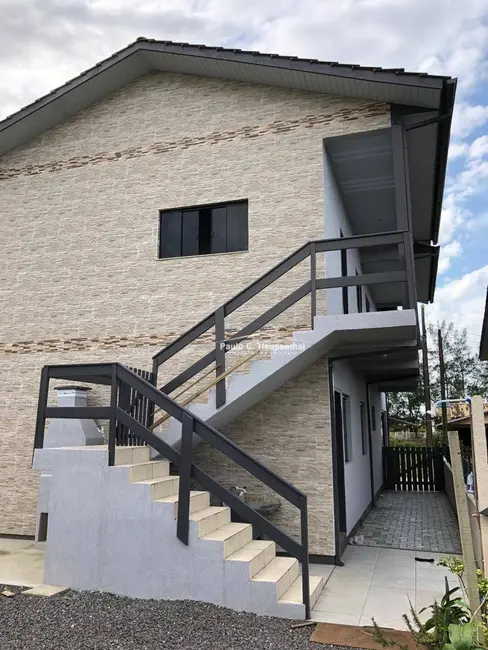 Casa com 3 quartos à venda, 300m2 em Balneario Arroio Do Silva - SC - imagem 4 Foto 4 de Casa com 3 quartos à venda, 300m2 em Balneario Arroio Do Silva - SC