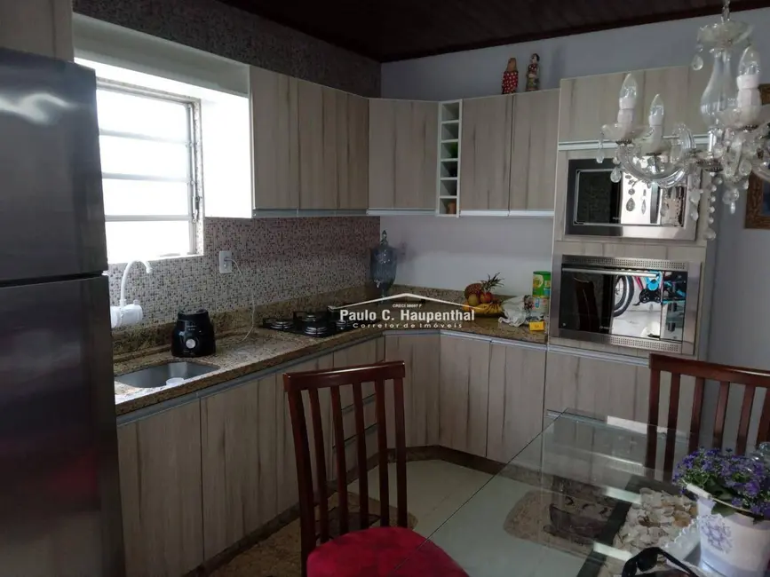 Foto 4 de Casa com 3 quartos à venda, 225m2 em Coloninha, Ararangua - SC