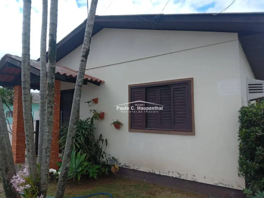 Foto 2 de Casa com 2 quartos à venda, 420m2 em Coloninha, Ararangua - SC