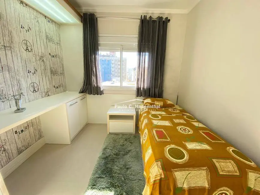 Foto 4 de Apartamento com 4 quartos à venda, 280m2 em Capao Da Canoa - RS