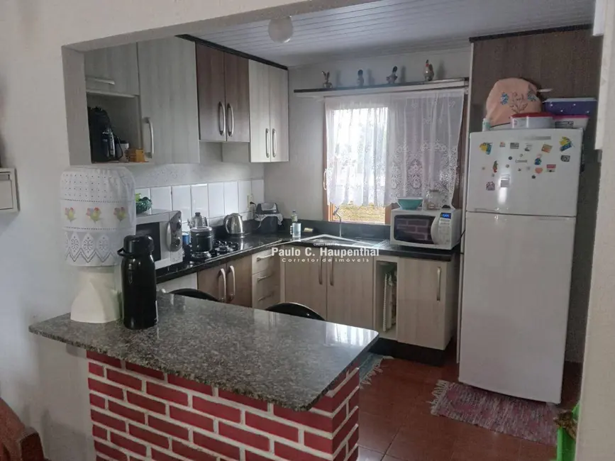 Foto 2 de Casa com 4 quartos à venda, 324m2 em Coloninha, Ararangua - SC