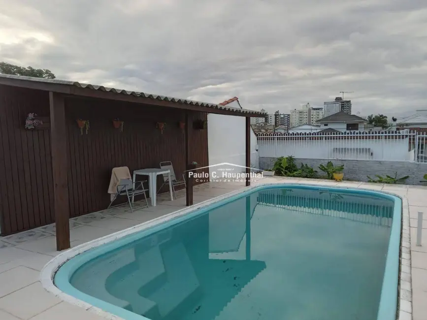 Foto 2 de Casa com 3 quartos à venda, 480m2 em Coloninha, Ararangua - SC