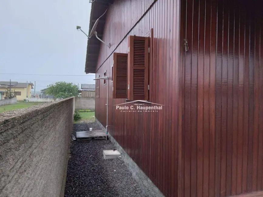 Foto 2 de Casa com 3 quartos à venda, 300m2 em Balneario Arroio Do Silva - SC