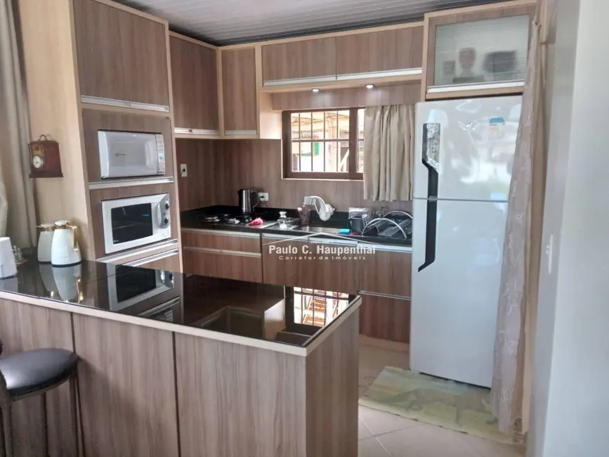 Casa com 4 quartos à venda, 900m2 em Centro, Balneario Arroio Do Silva - SC - imagem 7 Foto 7 de Casa com 4 quartos à venda, 900m2 em Centro, Balneario Arroio Do Silva - SC