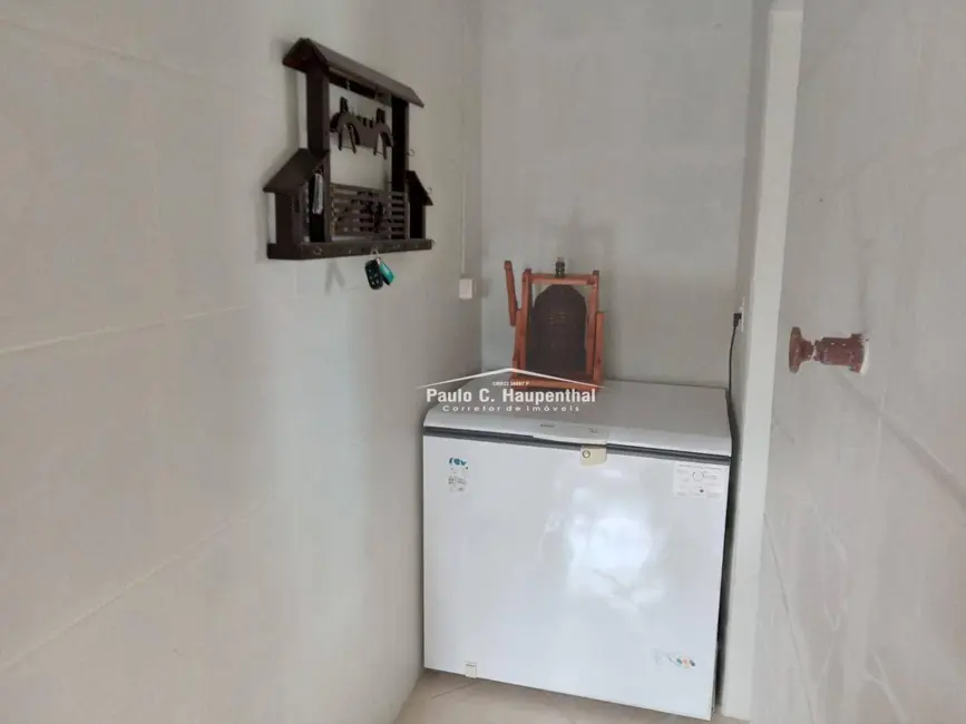 Casa com 4 quartos à venda, 900m2 em Centro, Balneario Arroio Do Silva - SC - imagem 9 Foto 9 de Casa com 4 quartos à venda, 900m2 em Centro, Balneario Arroio Do Silva - SC