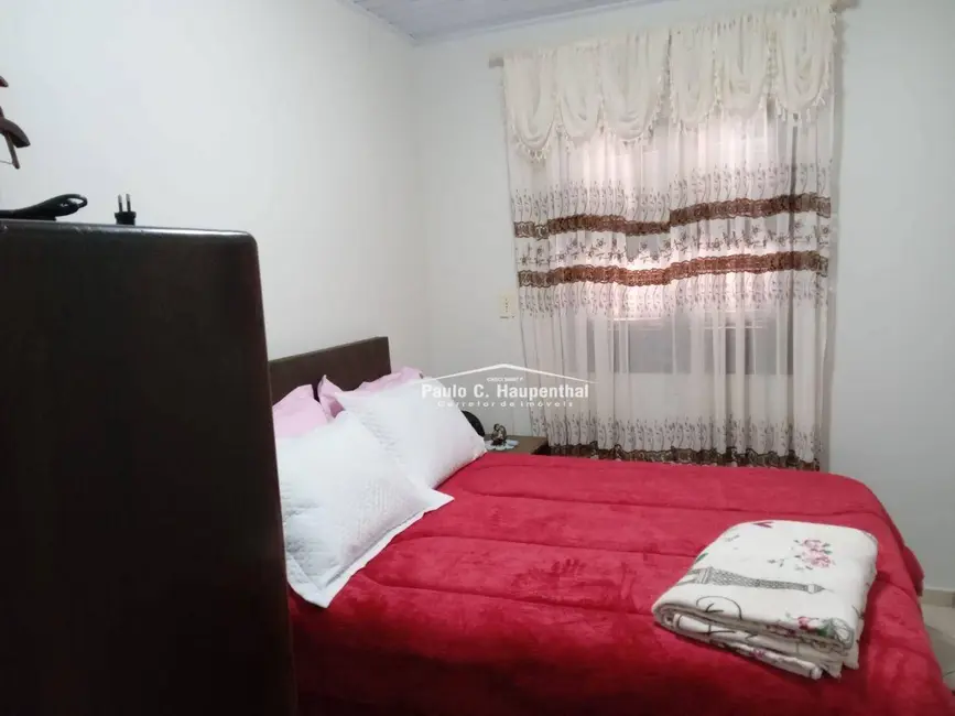 Casa com 4 quartos à venda, 900m2 em Centro, Balneario Arroio Do Silva - SC - imagem 4 Foto 4 de Casa com 4 quartos à venda, 900m2 em Centro, Balneario Arroio Do Silva - SC