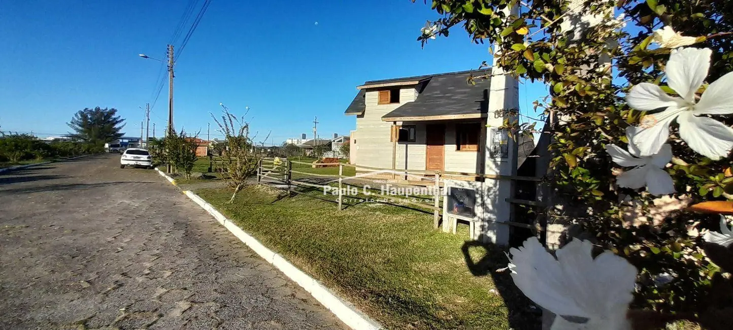 Foto 2 de Casa com 1 quarto à venda, 367m2 em Balneario Arroio Do Silva - SC