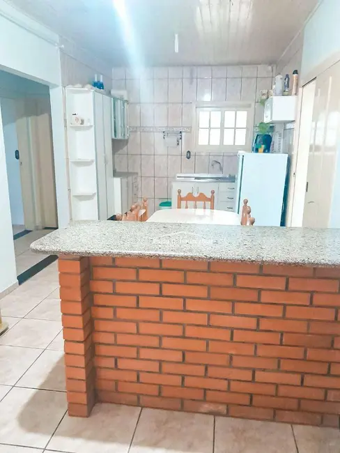 Foto 2 de Casa com 3 quartos à venda, 300m2 em Balneario Arroio Do Silva - SC