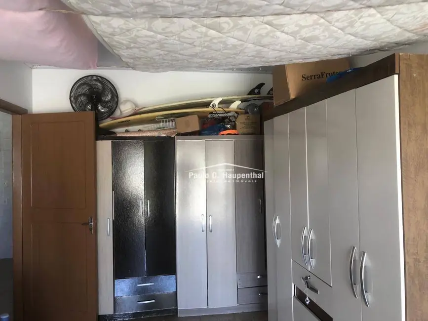 Casa com 3 quartos à venda, 300m2 em Centro, Balneario Arroio Do Silva - SC - imagem 7 Foto 7 de Casa com 3 quartos à venda, 300m2 em Centro, Balneario Arroio Do Silva - SC