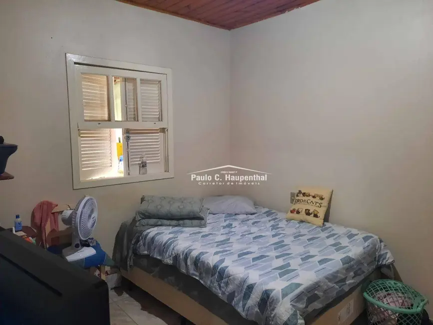 Casa com 2 quartos à venda, 185m2 em Balneario Arroio Do Silva - SC - imagem 7 Foto 7 de Casa com 2 quartos à venda, 185m2 em Balneario Arroio Do Silva - SC