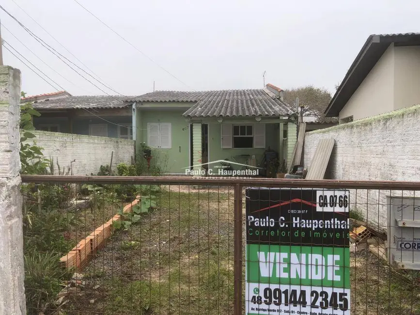 Casa com 2 quartos à venda, 185m2 em Balneario Arroio Do Silva - SC - imagem 1 Foto 1 de Casa com 2 quartos à venda, 185m2 em Balneario Arroio Do Silva - SC