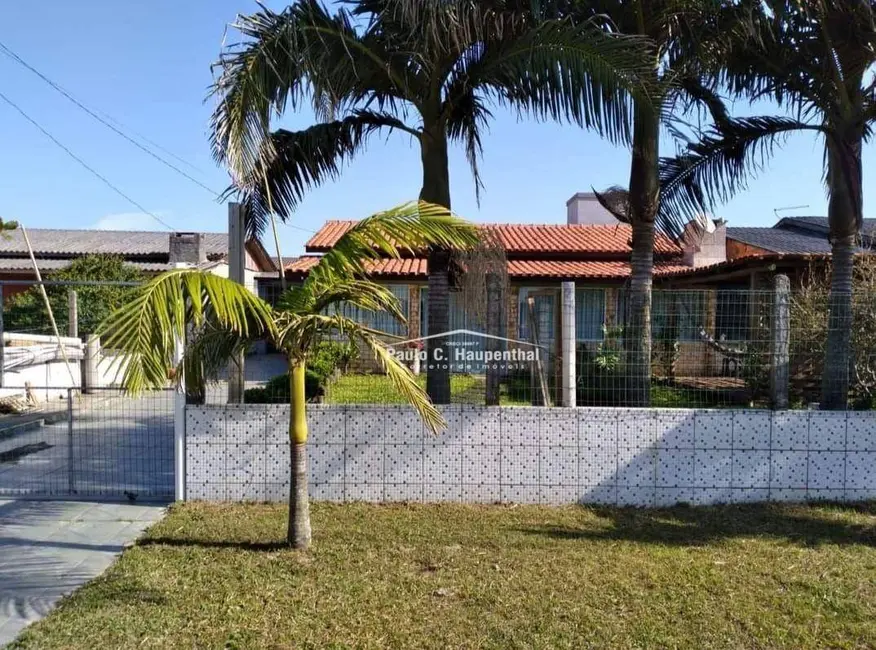 Foto 1 de Casa com 3 quartos à venda, 420m2 em Balneario Arroio Do Silva - SC