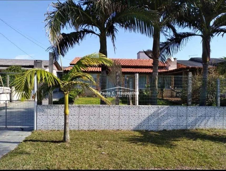 Foto 2 de Casa com 3 quartos à venda, 420m2 em Balneario Arroio Do Silva - SC