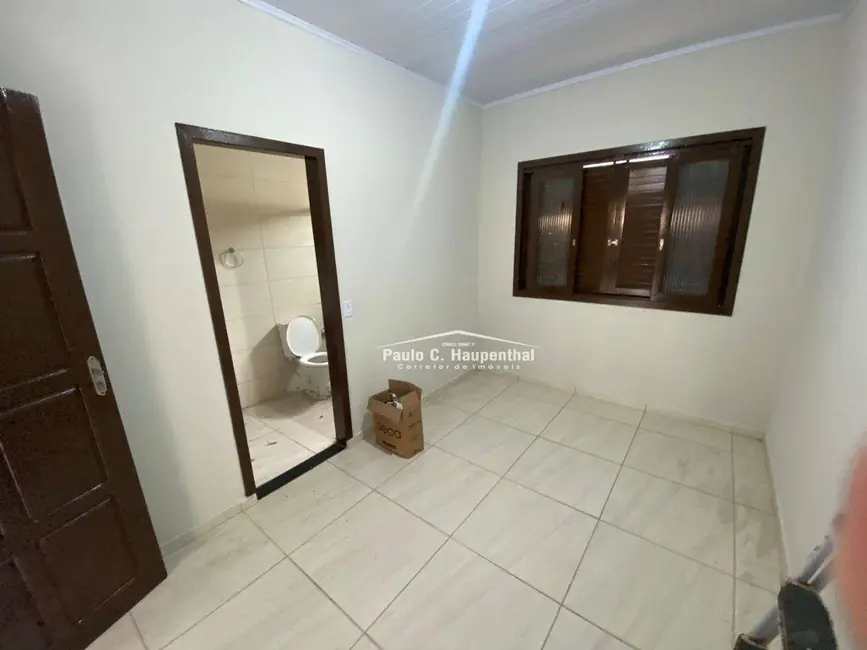 Foto 5 de Casa com 3 quartos à venda, 350m2 em Balneario Arroio Do Silva - SC
