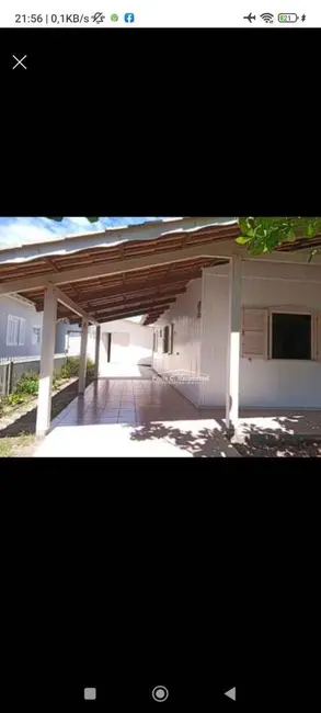 Casa com 3 quartos à venda, 300m2 em Balneario Arroio Do Silva - SC - imagem 5 Foto 5 de Casa com 3 quartos à venda, 300m2 em Balneario Arroio Do Silva - SC