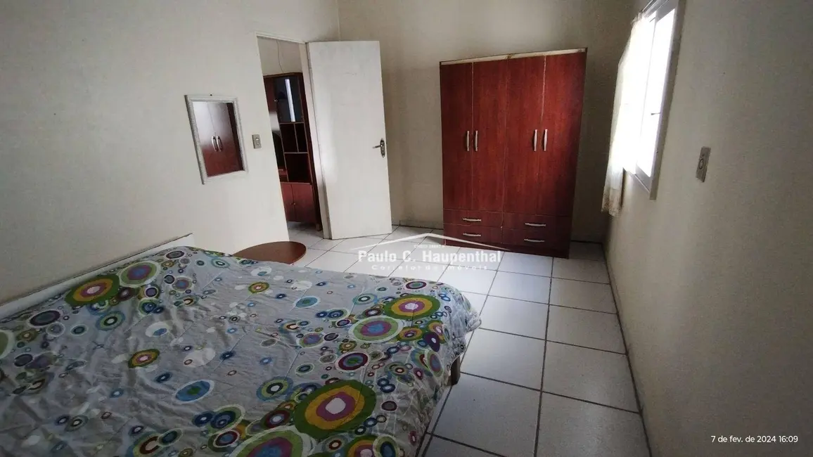 Casa com 3 quartos à venda, 300m2 em Balneario Arroio Do Silva - SC - imagem 8 Foto 8 de Casa com 3 quartos à venda, 300m2 em Balneario Arroio Do Silva - SC