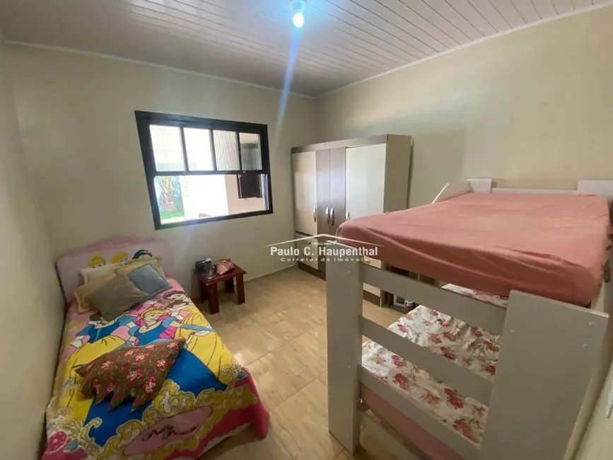 Foto 5 de Casa com 3 quartos à venda, 600m2 em Balneario Arroio Do Silva - SC