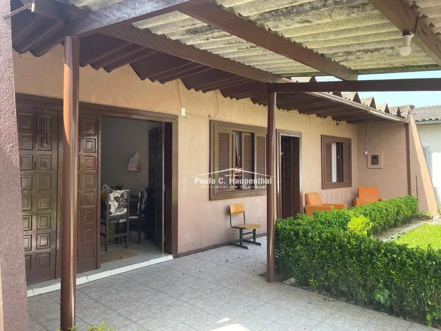 Foto 1 de Casa com 5 quartos à venda, 360m2 em Centro, Balneario Arroio Do Silva - SC