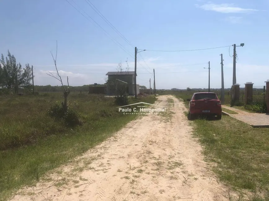 Foto 3 de Terreno / Lote à venda, 300m2 em Balneario Arroio Do Silva - SC