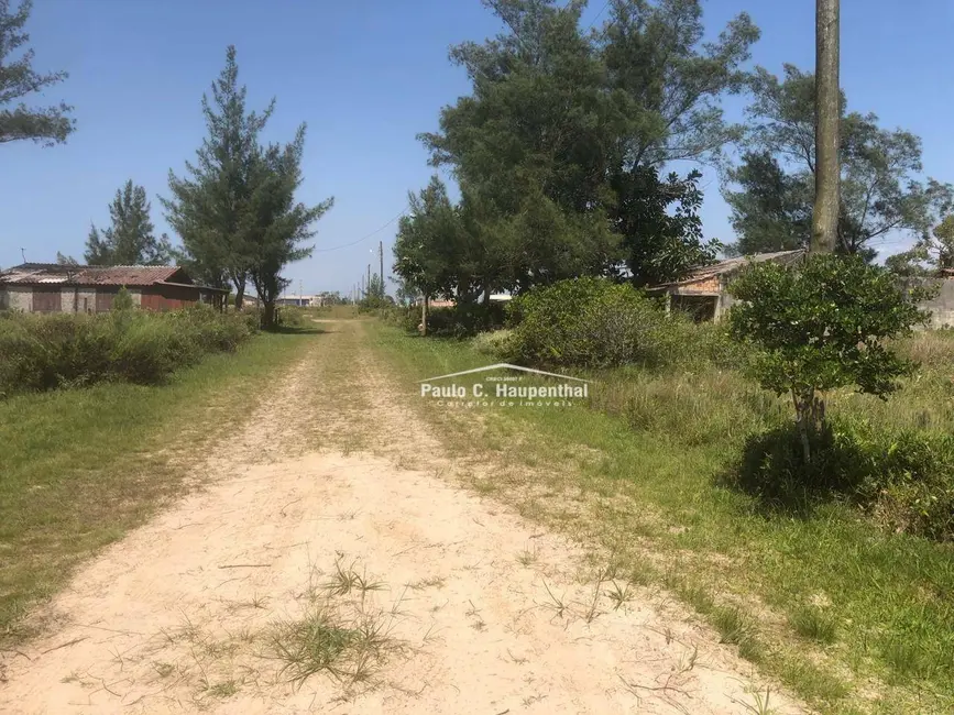 Foto 4 de Terreno / Lote à venda, 300m2 em Balneario Arroio Do Silva - SC