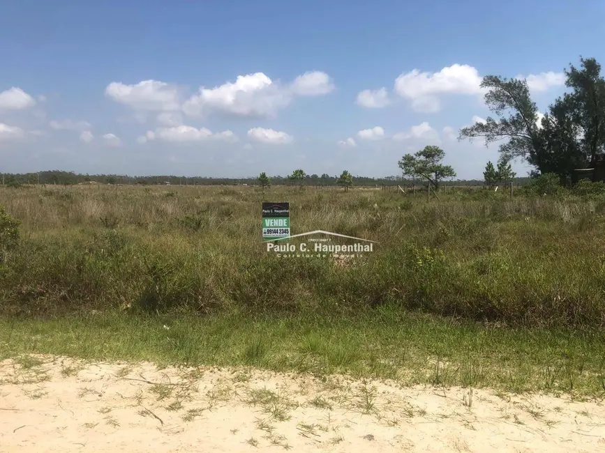 Foto 1 de Terreno / Lote à venda, 300m2 em Balneario Arroio Do Silva - SC