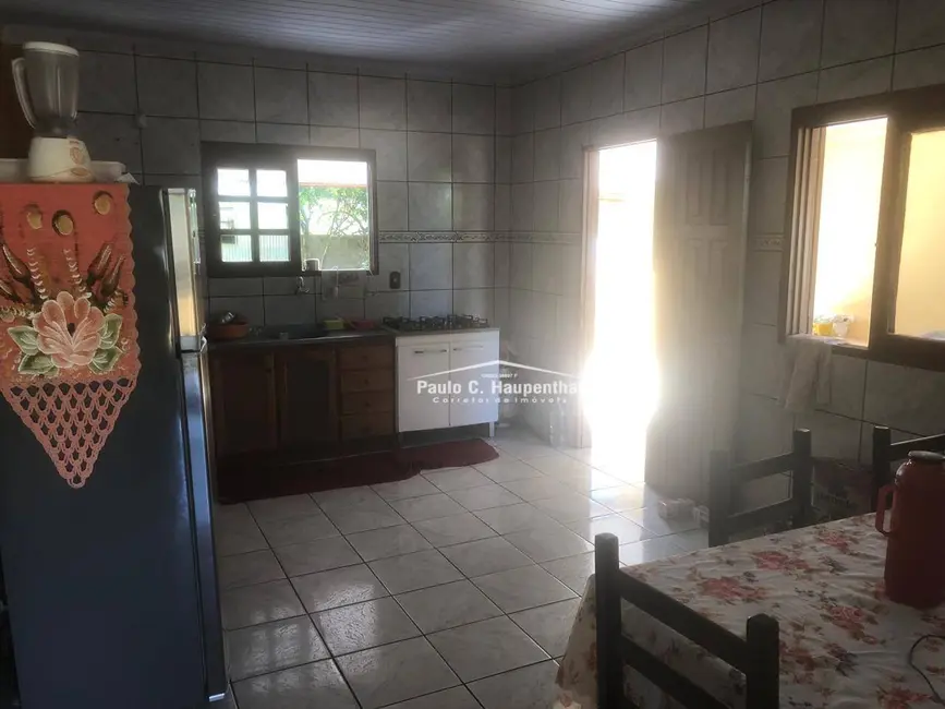 Casa com 2 quartos à venda, 300m2 em Balneario Gaivota - SC - imagem 3 Foto 3 de Casa com 2 quartos à venda, 300m2 em Balneario Gaivota - SC