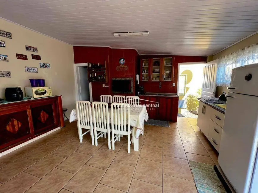 Casa com 3 quartos à venda, 450m2 em Jardim das Avenidas, Ararangua - SC - imagem 8 Foto 8 de Casa com 3 quartos à venda, 450m2 em Jardim das Avenidas, Ararangua - SC