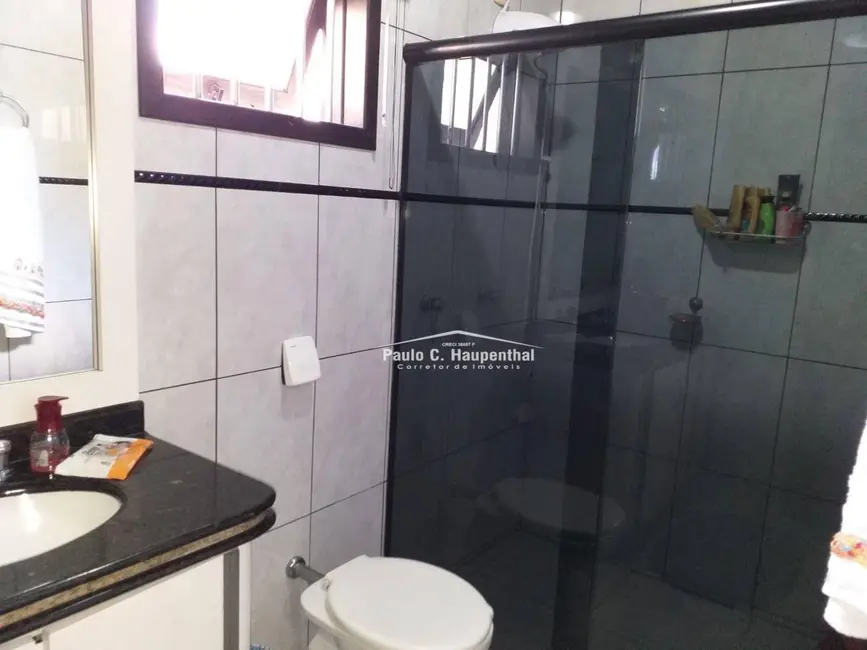 Foto 6 de Casa com 3 quartos à venda, 622m2 em Centro, Ararangua - SC