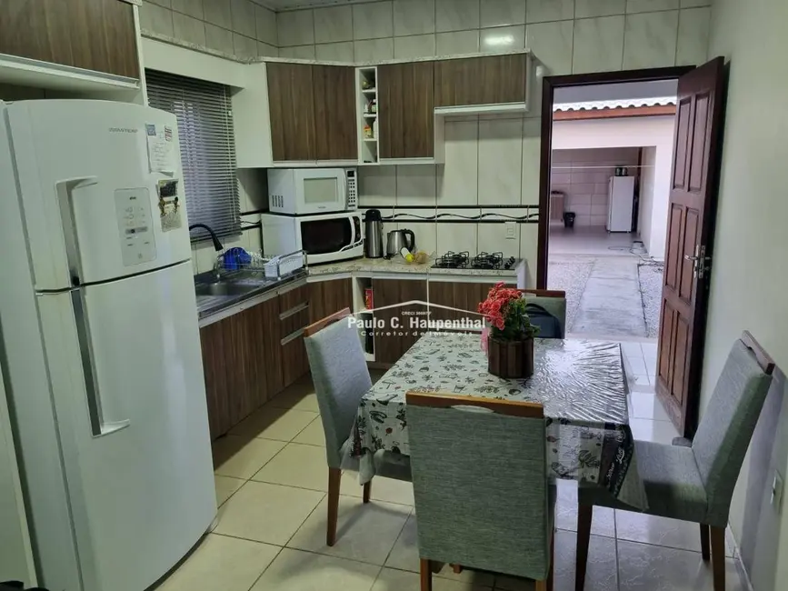 Foto 2 de Casa com 3 quartos à venda, 350m2 em Santa Catarina, Ararangua - SC