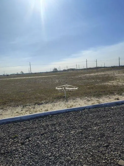 Foto 1 de Terreno / Lote à venda, 360m2 em Balneario Arroio Do Silva - SC