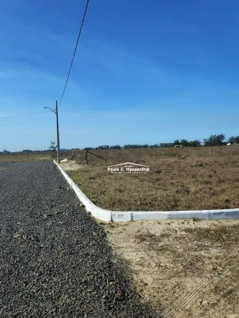 Foto 2 de Terreno / Lote à venda, 360m2 em Balneario Arroio Do Silva - SC