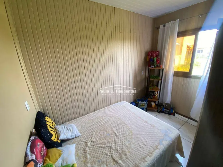 Casa com 3 quartos à venda, 270m2 em Centro, Balneario Arroio Do Silva - SC - imagem 4 Foto 4 de Casa com 3 quartos à venda, 270m2 em Centro, Balneario Arroio Do Silva - SC