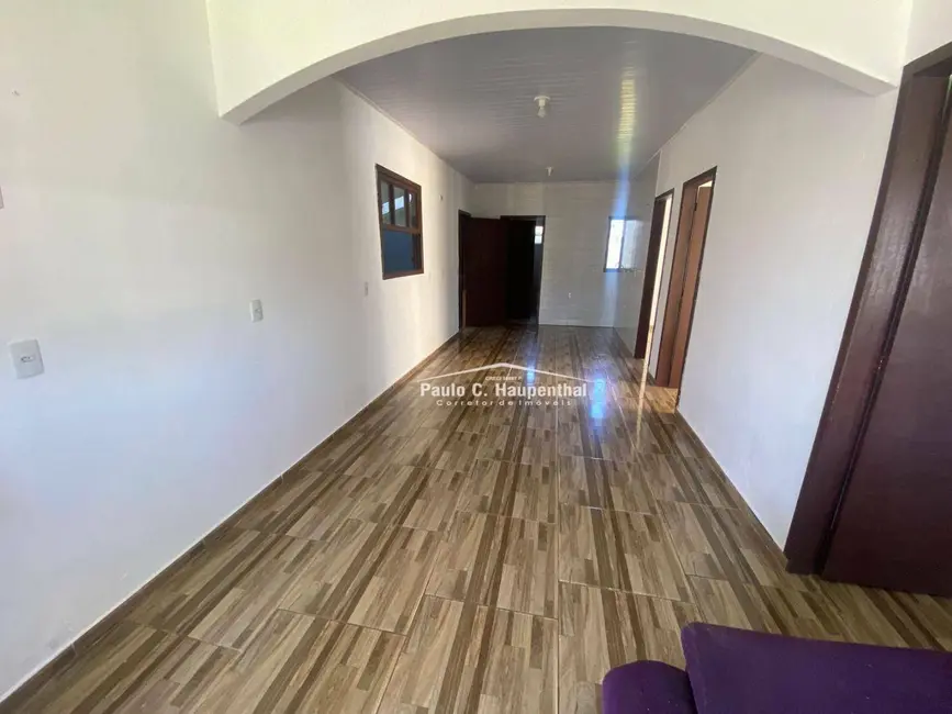 Foto 2 de Casa com 3 quartos à venda, 300m2 em Balneario Arroio Do Silva - SC