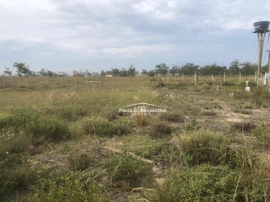 Foto 2 de Terreno / Lote à venda, 300m2 em Balneario Arroio Do Silva - SC