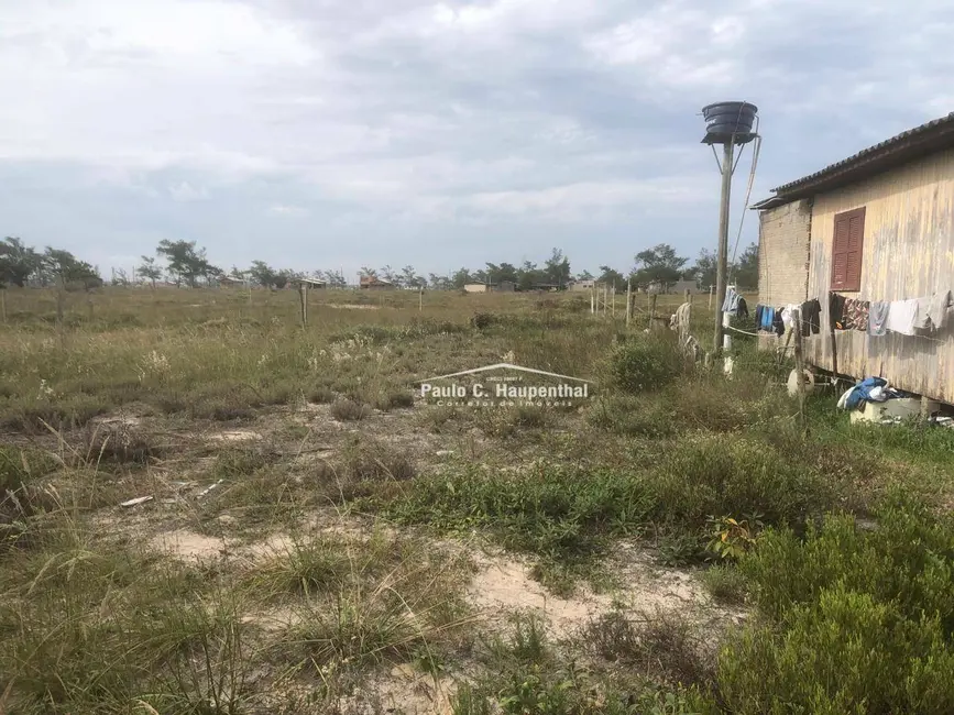 Foto 3 de Terreno / Lote à venda, 300m2 em Balneario Arroio Do Silva - SC