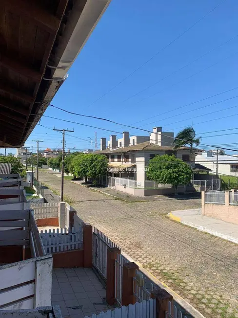 Foto 2 de Casa com 2 quartos à venda, 150m2 em Centro, Balneario Arroio Do Silva - SC