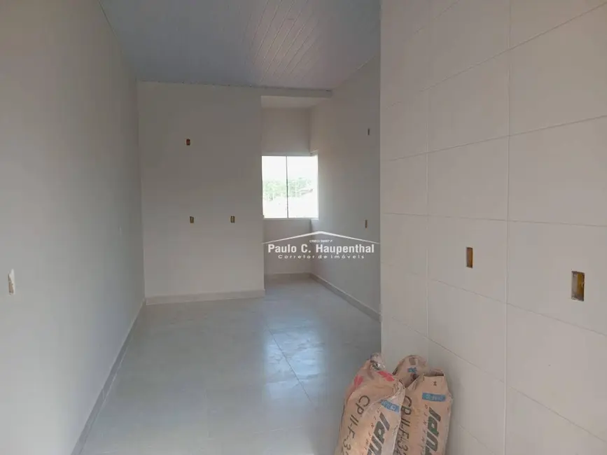 Casa com 2 quartos à venda, 100m2 em Coloninha, Ararangua - SC - imagem 4 Foto 4 de Casa com 2 quartos à venda, 100m2 em Coloninha, Ararangua - SC