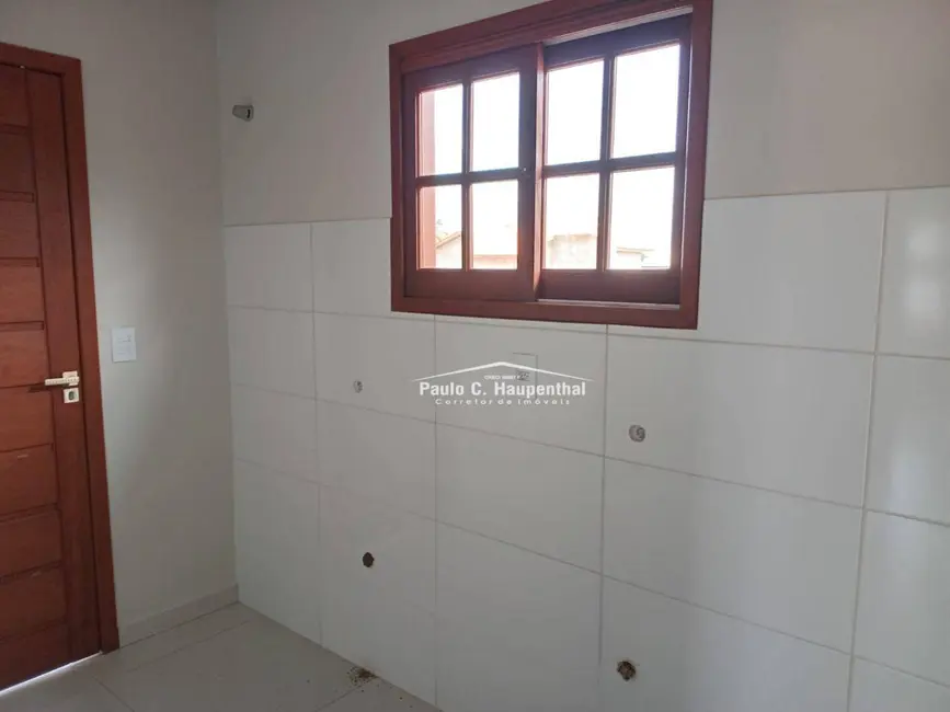 Casa com 2 quartos à venda, 100m2 em Coloninha, Ararangua - SC - imagem 6 Foto 6 de Casa com 2 quartos à venda, 100m2 em Coloninha, Ararangua - SC