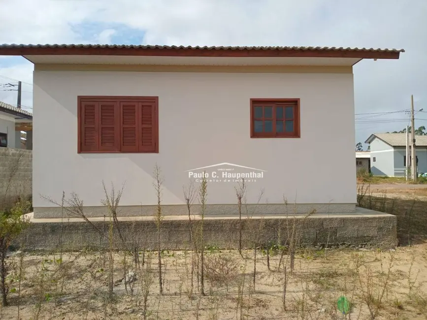 Casa com 2 quartos à venda, 100m2 em Coloninha, Ararangua - SC - imagem 3 Foto 3 de Casa com 2 quartos à venda, 100m2 em Coloninha, Ararangua - SC