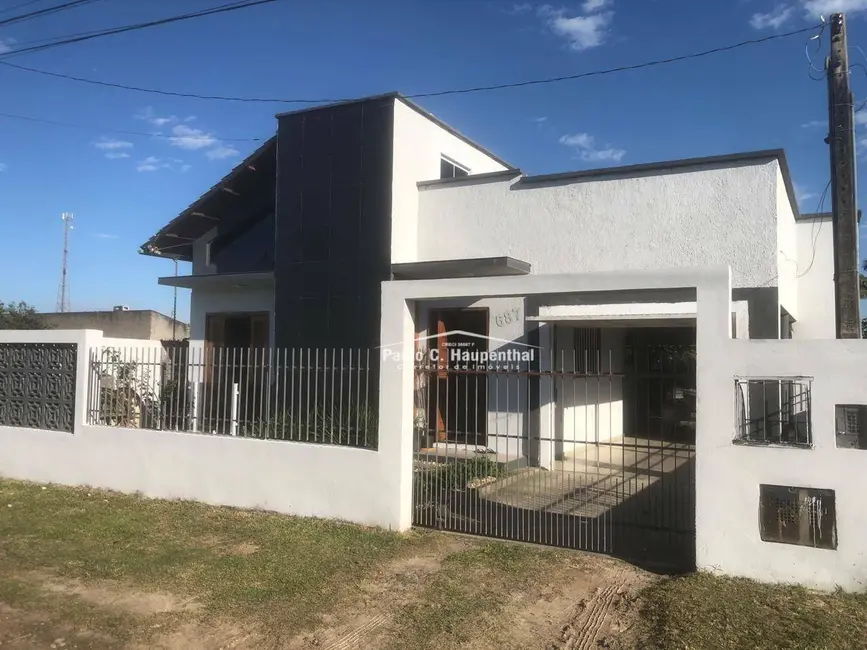 Foto 2 de Casa com 3 quartos à venda, 300m2 em Centro, Balneario Arroio Do Silva - SC